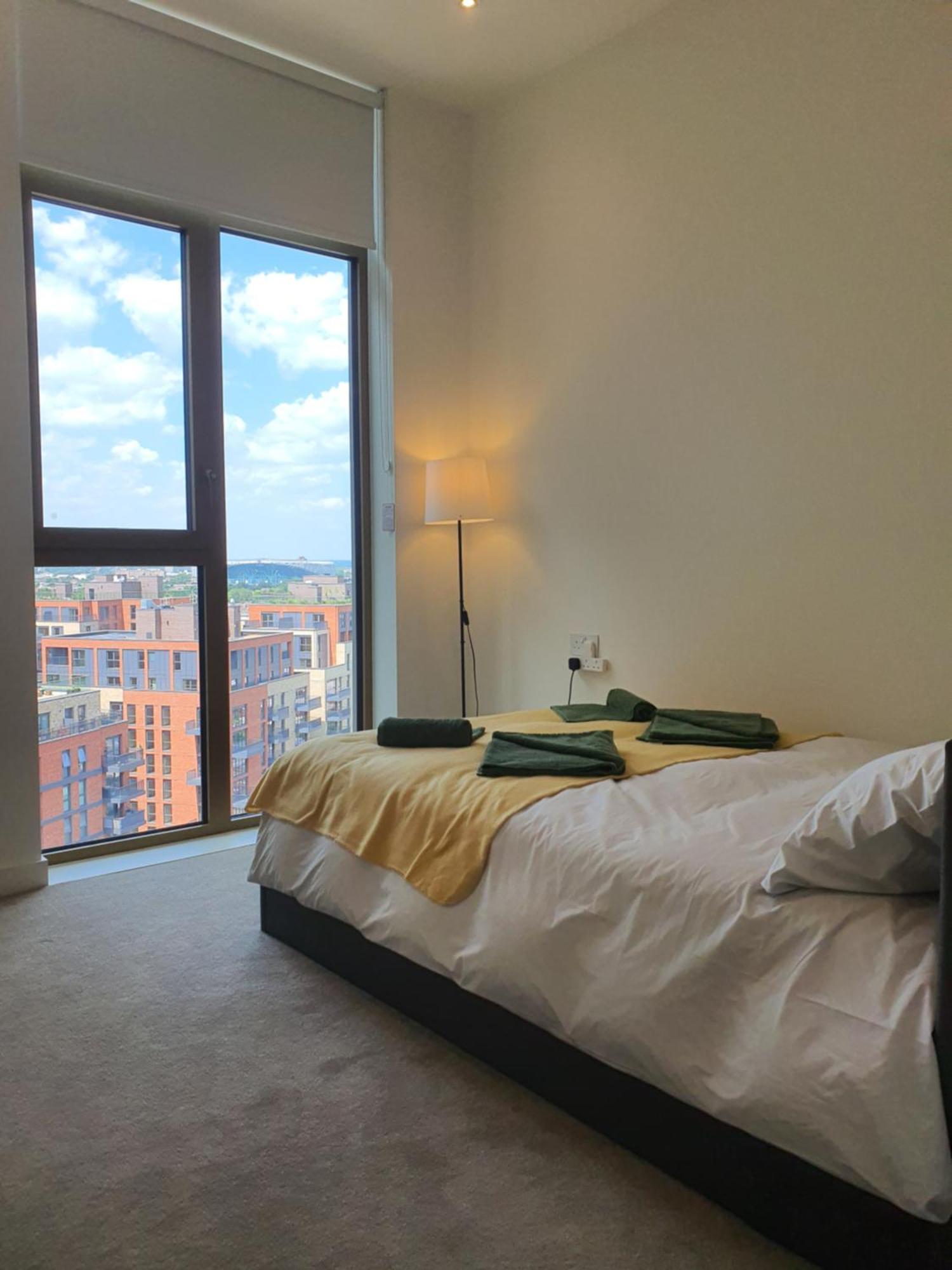 Cozy Room With Private Bathroom In Luxurious Flat لندن المظهر الخارجي الصورة